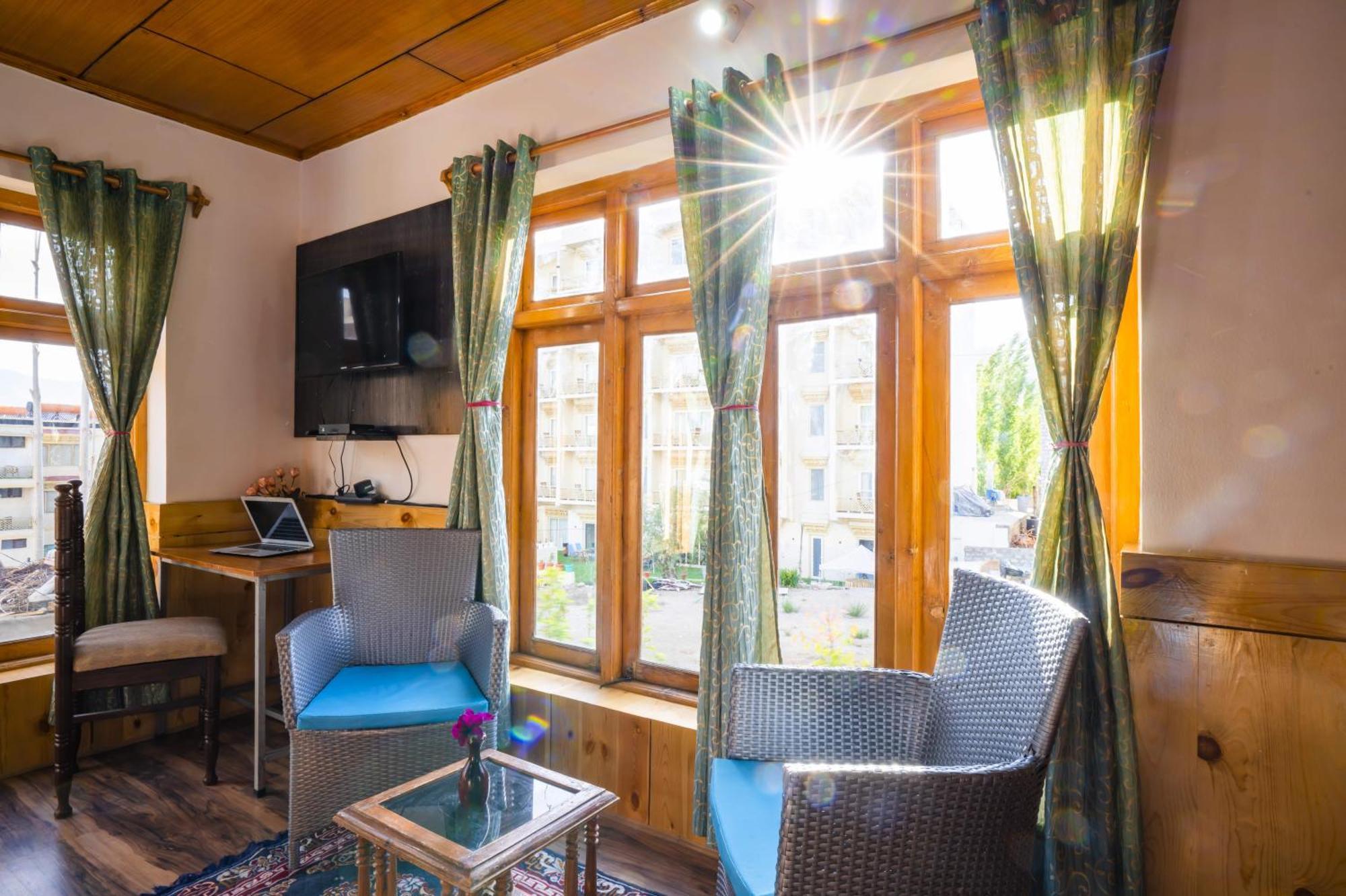 Rainbow Holiday Home Leh Ngoại thất bức ảnh